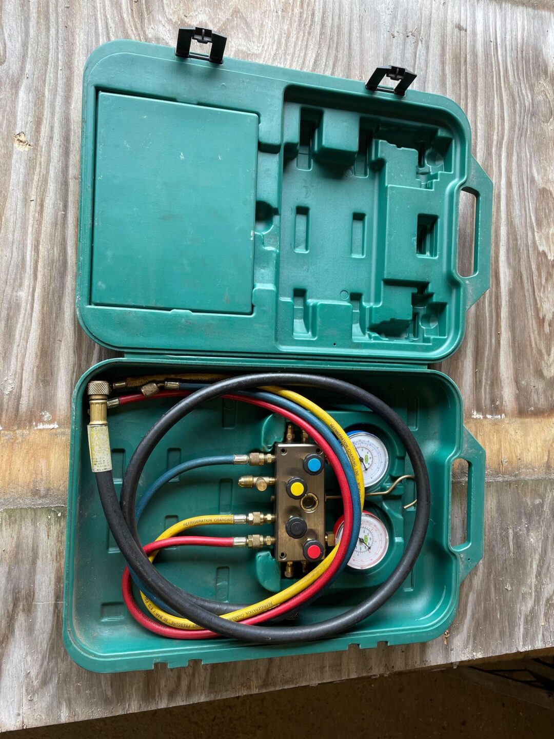 Refco 4Way Manifolds Air Conditioning Manifold Set Including Lines