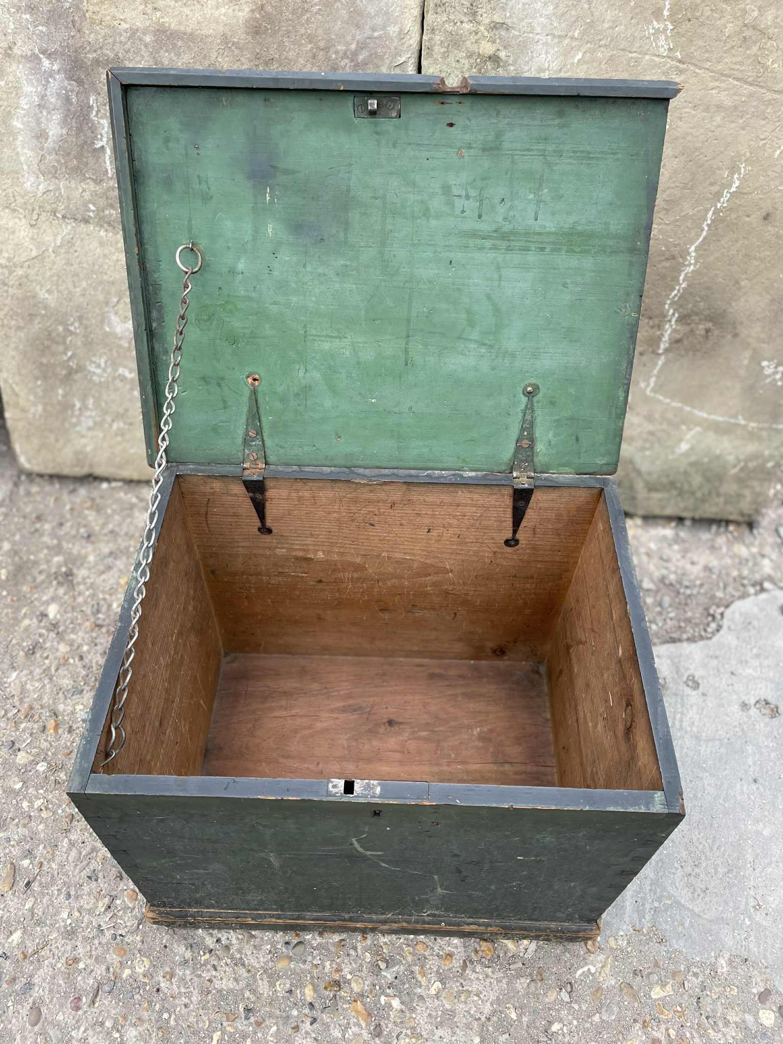 g box.